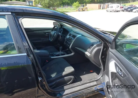 2015 Nissan Altima from USA, damaged, VIN 1N4AL3AP7FC259638